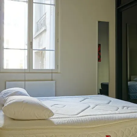 Διαμέρισμα Rue Lincoln - 8 *